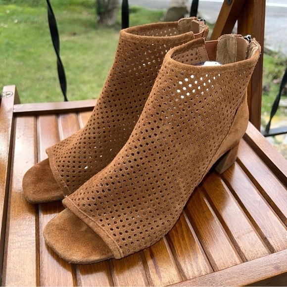 NYDJ Women's Gabbe Suede Peep Toe Heel Bootie Rust Size 10M - Picture 2 of 11